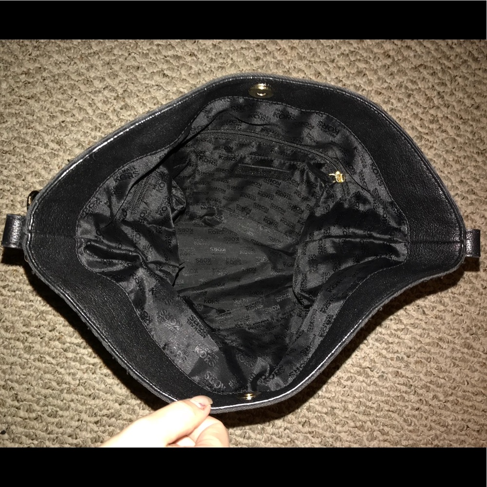 Authentic Michael Kors Handbag - image 4